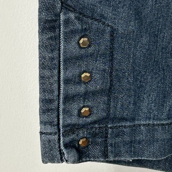 ONE5ONE Bermuda Shorts Women Sz 10 Medium Wash Denim Stretch 2-Button Waist - Picture 12 of 14